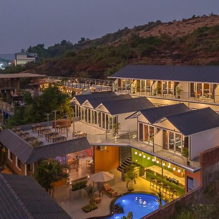 The Hosteller Goa, Mandrem Bagian luar foto