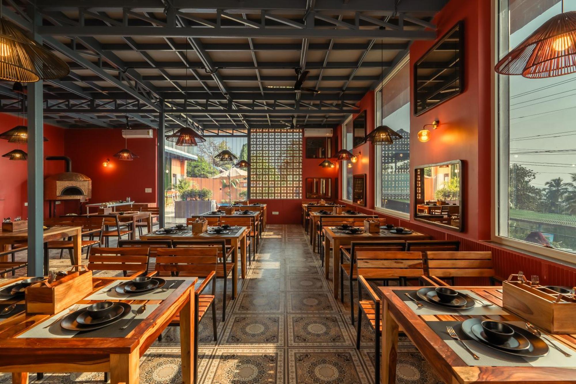 The Hosteller Goa, Mandrem Bagian luar foto