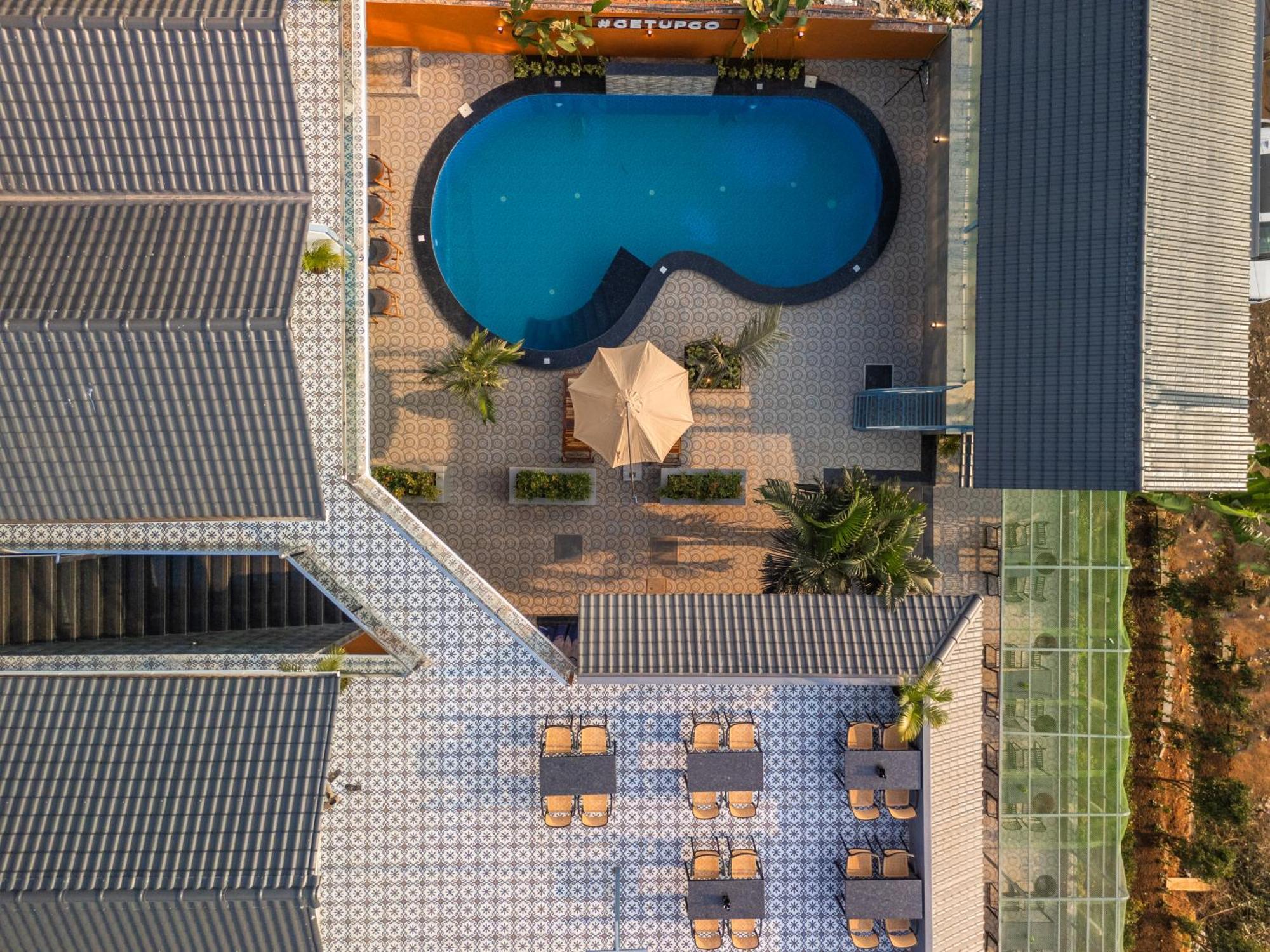 The Hosteller Goa, Mandrem Bagian luar foto