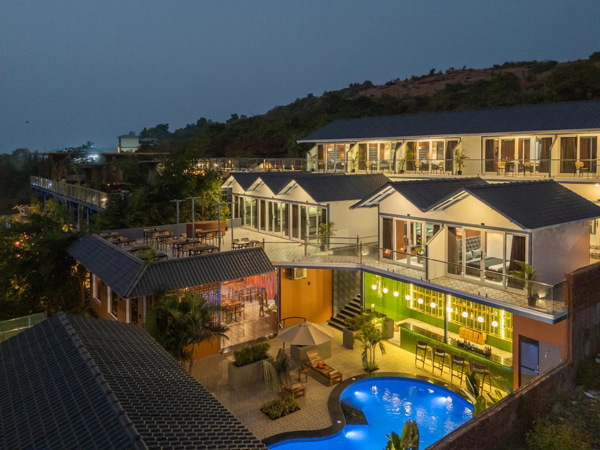 The Hosteller Goa, Mandrem Bagian luar foto